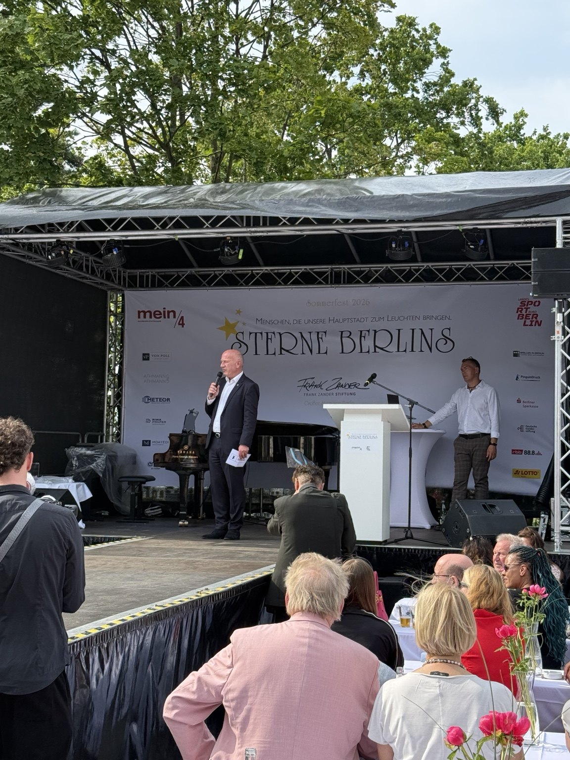 Bühnenservice und Veranstaltungstechnik beim Sommerfest Sterne Berlins 2026 in Berlin